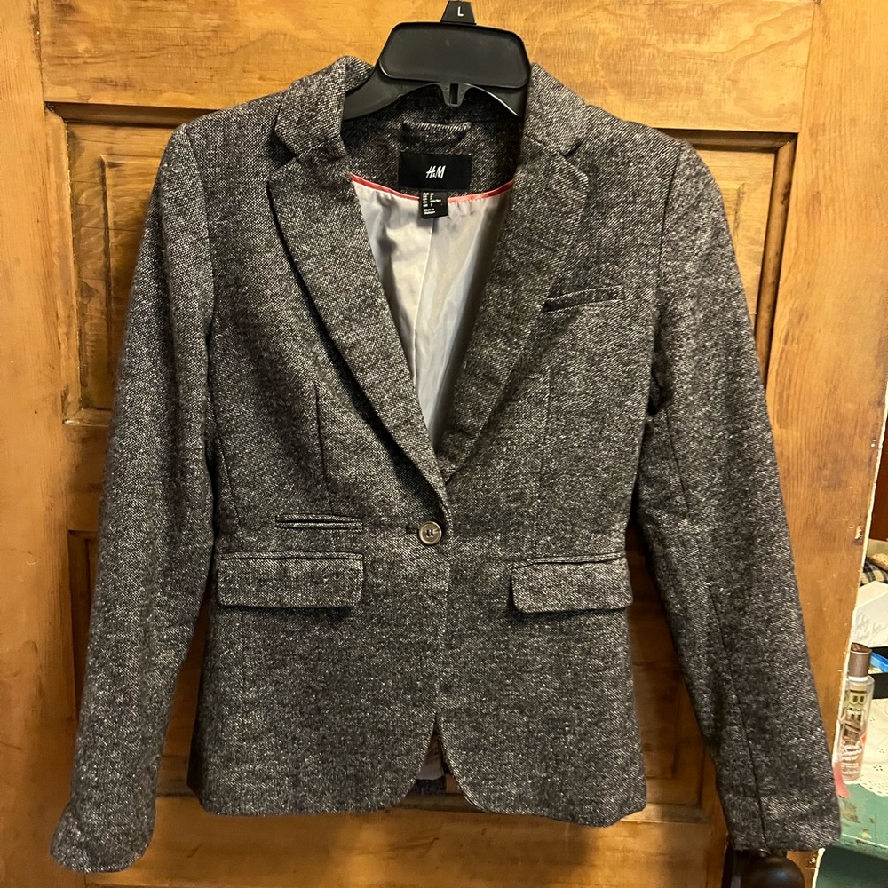 cute H&M blazer